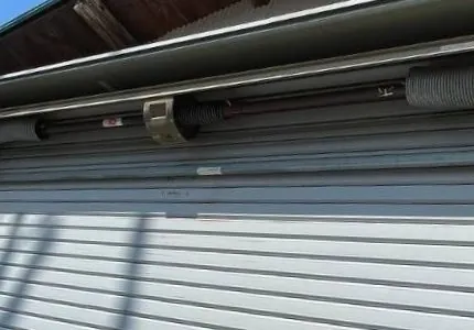 軽量シャッターに取付した電動シャフト
